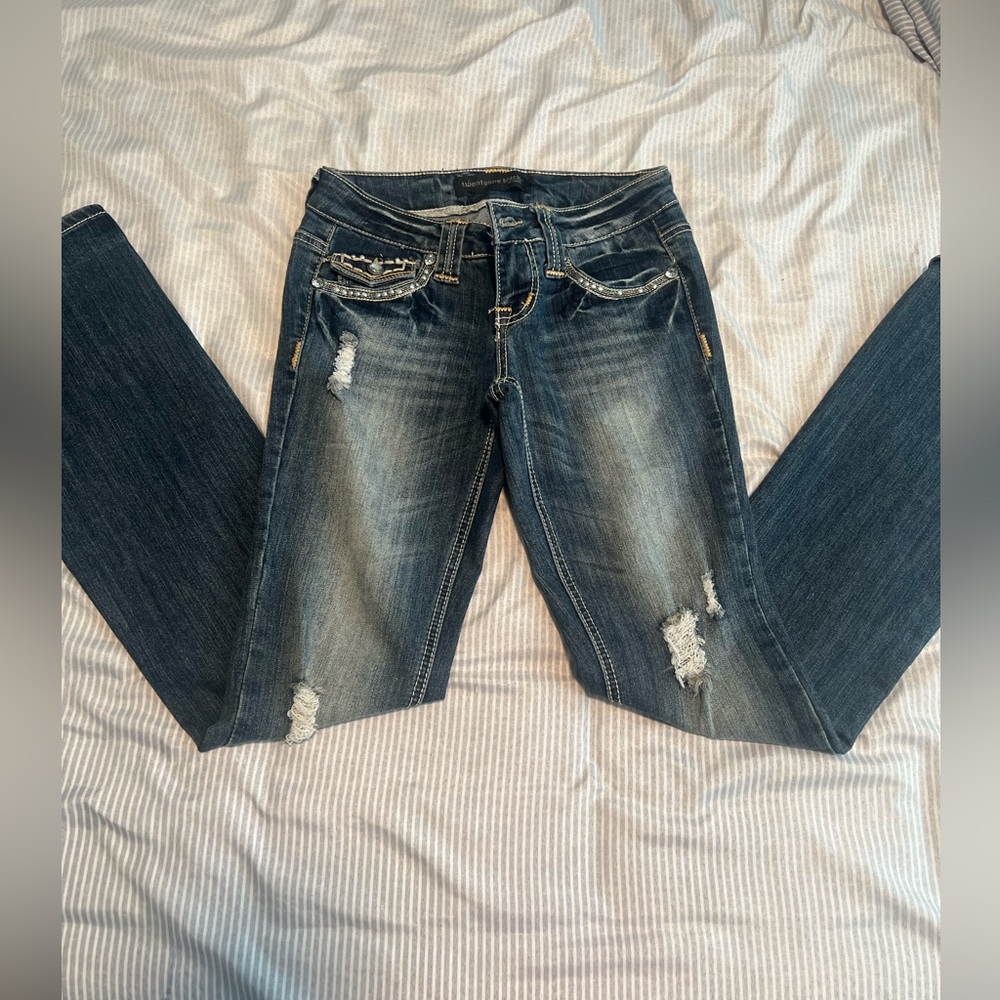 Jeans - Picture 2 of 4